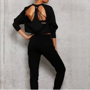 ALO Yoga | Tops | Alo Yoga Transcend Cutout Crop Pullover In
